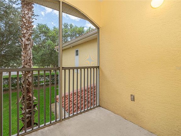 5th image of 12008 Villanova Dr APT 106