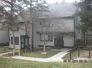 519 Victoria Sq, Brighton, MI 48116