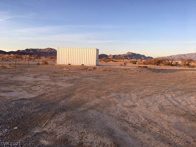 1st image of 4450 W Venus St
