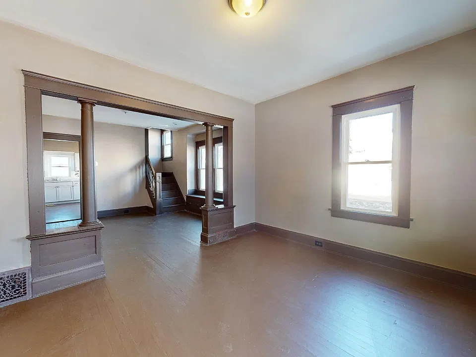 3212-14 W 73rd St