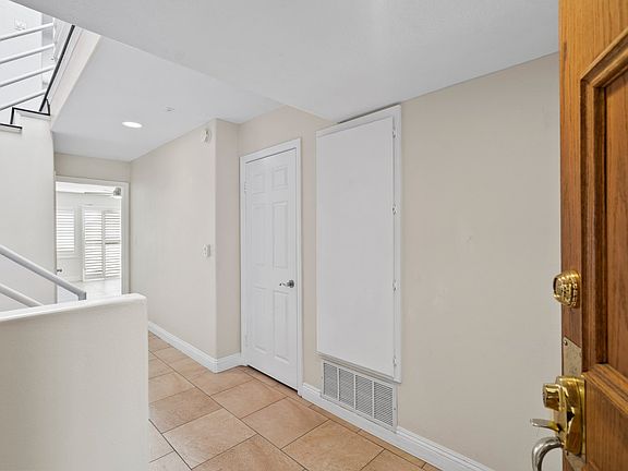 3rd image of 2222 S Mesa St Unit 21