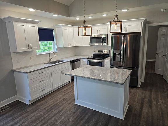 2nd image of 3384 Lake Kathy Rd