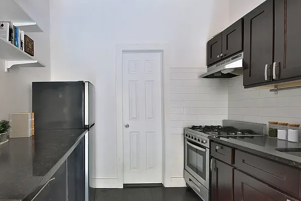 Rented by Platinum Properties | media 11