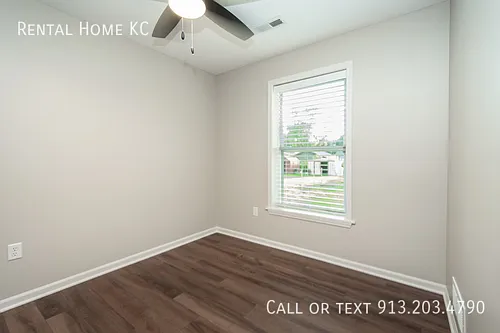 7620 Robinson St — Photo 15