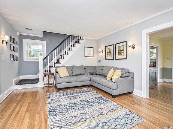 4th image of 40 Cherry St