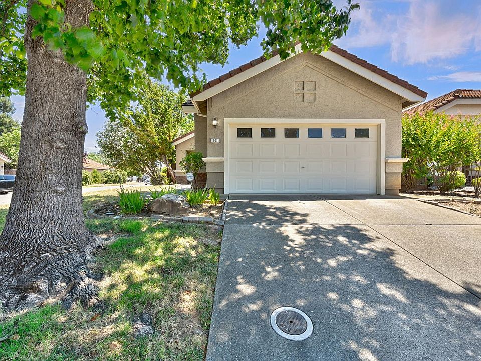1st image of 101 Sedgeford Way