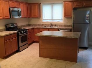 99 Hooper Rd UNIT 99, Dedham, MA 02026