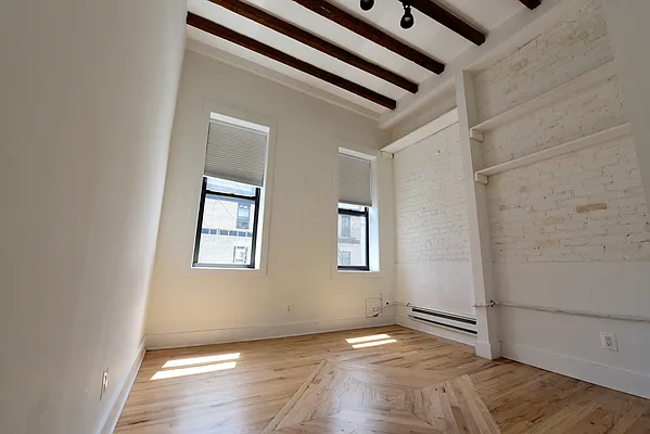 Rented by Nolita Group | media 16