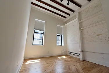 Rented by Nolita Group