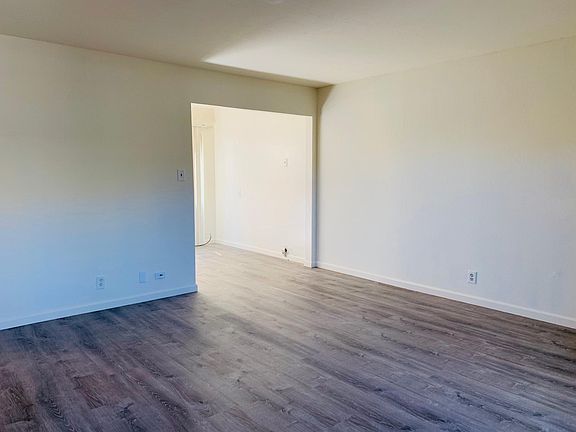 2nd image of 2860 Malabar Ave APT 2