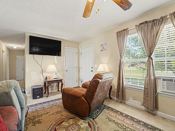 4th image of 15401 Dunn Rd