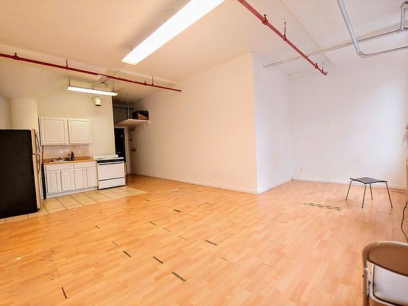 5th image of 225 E 134th St APT 5D