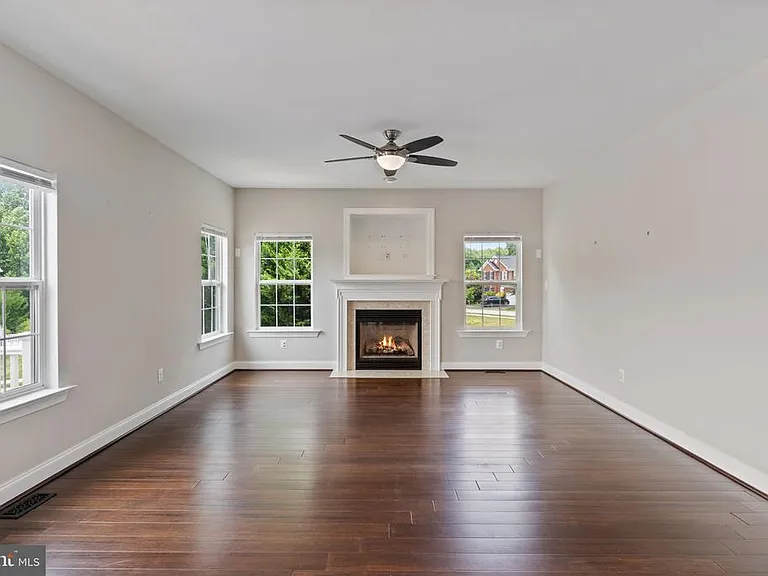 7495 Cavalcade Dr — Photo 24