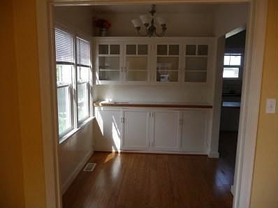 2nd image of 2032 East St
