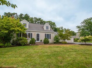 5 Brastow Dr, Medfield, MA 02052