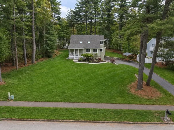 65 Briarcliff Ln, Holliston, MA 01746