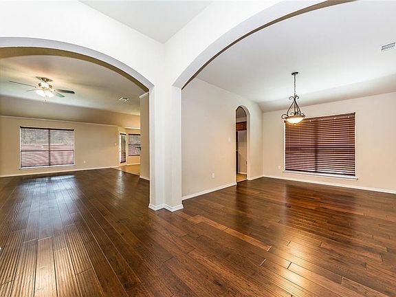 5th image of 341 Cave River Dr