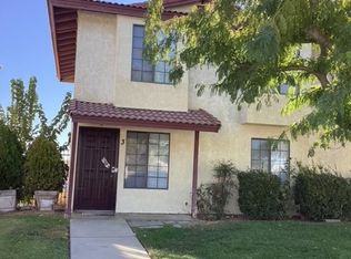 38550 22nd St E Unit 3, Palmdale, CA 93550