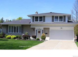 194 Quantico Ct, Williamsville, NY 14221