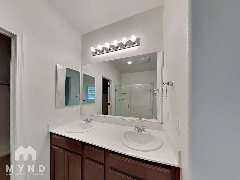 14320 Loyola Dr — Photo 12