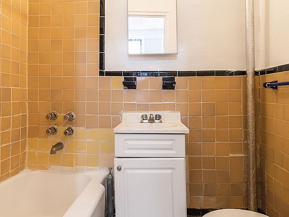 4th image of 348 E 92nd St APT 1
