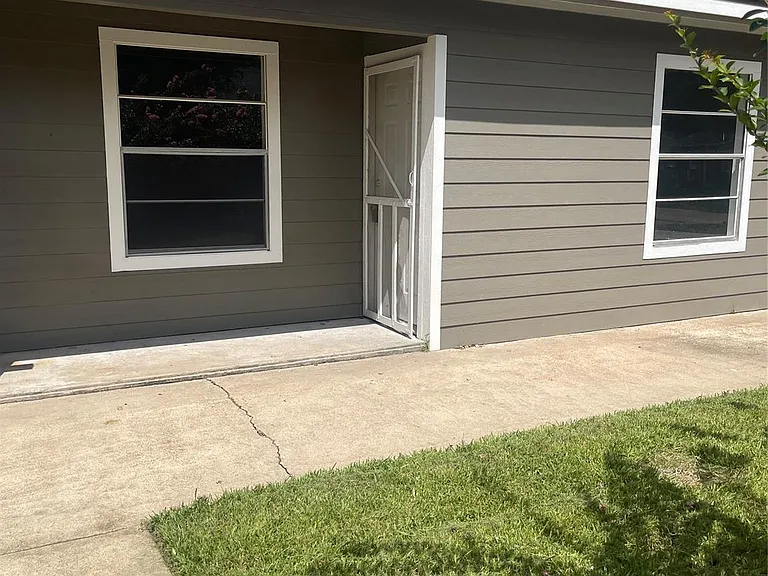 2629 N Camp Cir #A — Photo 1
