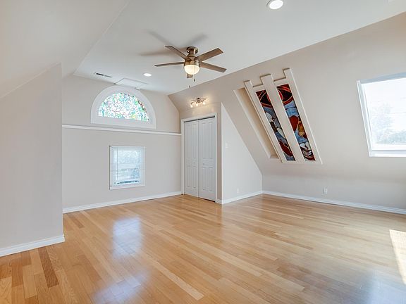 4th image of 2301 N Marion St #3