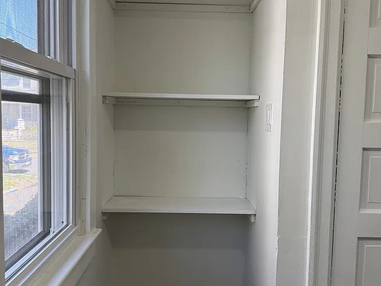 517 Bentley Ave — Photo 29