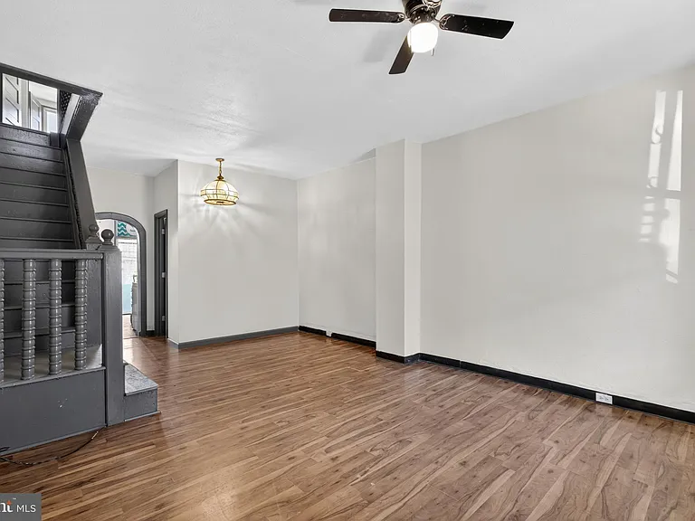 3324 N Philip St — Photo 2