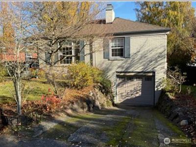 3236 34th Avenue W, Seattle, WA, 98199