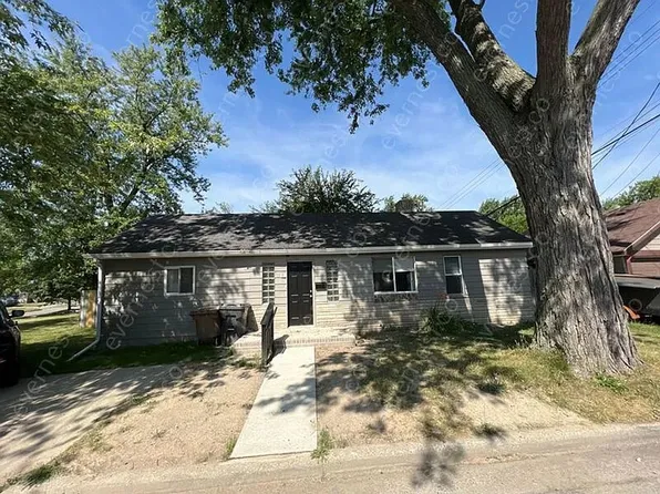 76 W Strathmore Ave, Pontiac, MI 48340