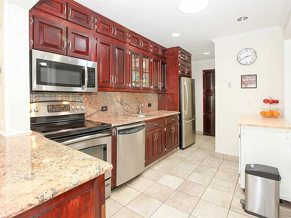 5th image of 1724 Chaladay Ln