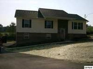 1129 Barker Dr, White Pine, TN 37890