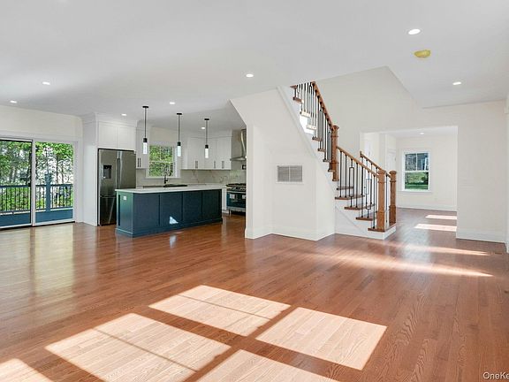 4th image of 57 Meadow Sweet Road