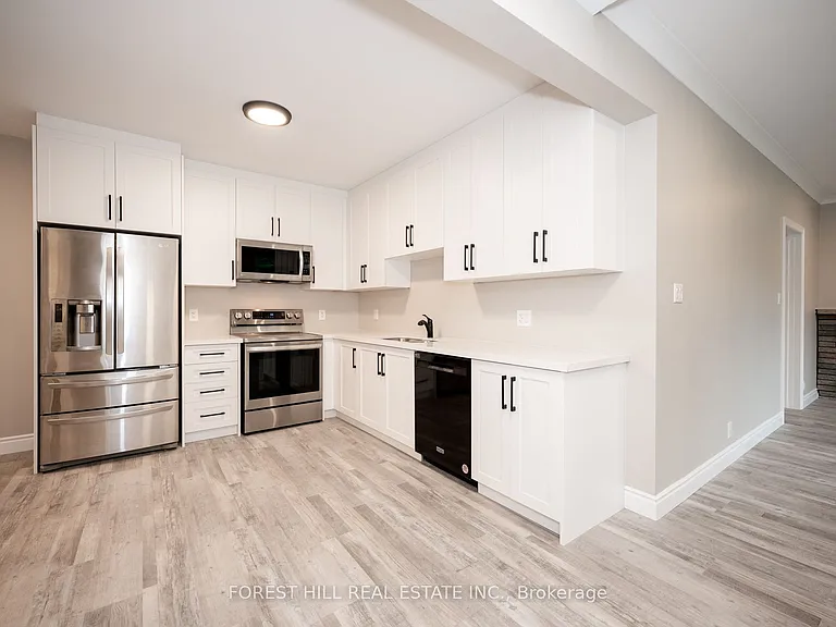 135 Ashbrook Ct #LOWER — Photo 6