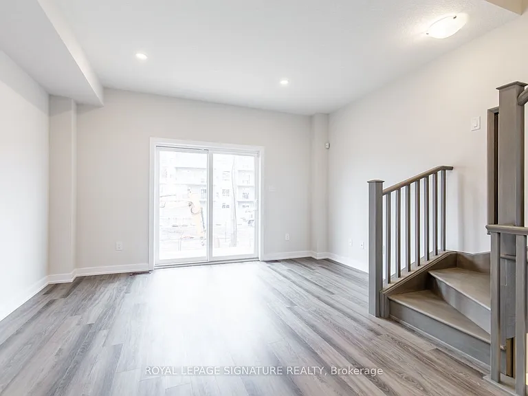 57 Markle Cres — Photo 14