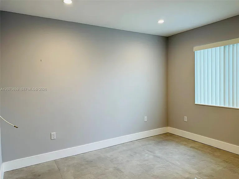 1221 SW 76th Ct — Photo 18