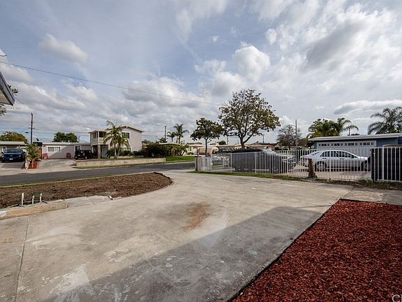 4th image of 8379 Mango Way