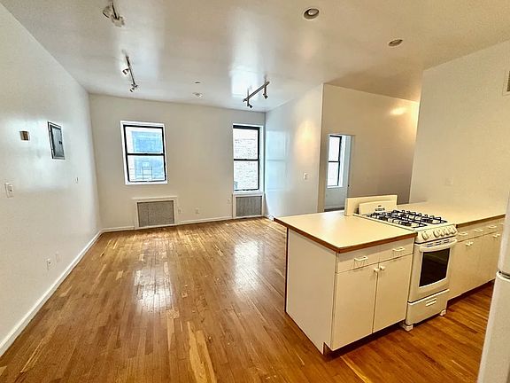 2nd image of 500 W 148th St APT 4C