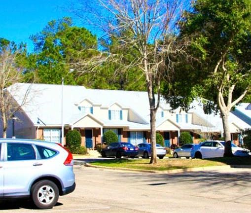 3rd image of 2738 W Tharpe St APT 1106