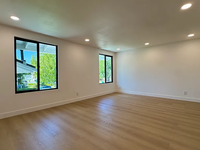 17502 Luther Ave — Photo 15