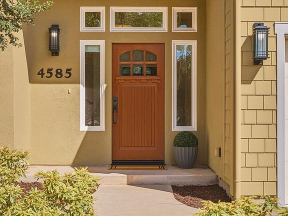 3rd image of 4585 Dawn Ln