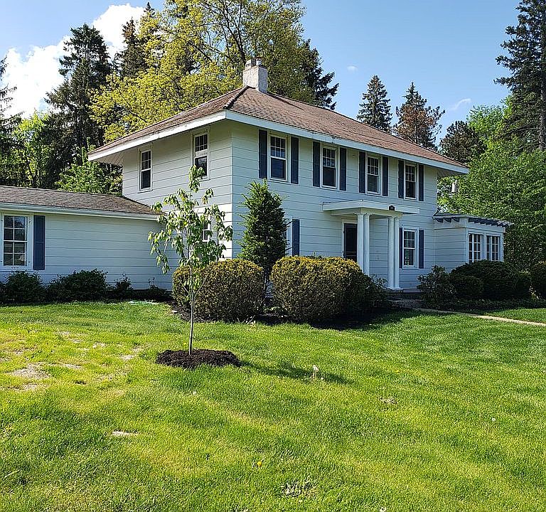 393 E Main St, Fredonia, NY 14063 Zillow