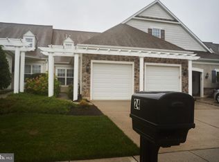 24 Dove Ct, Hamilton, NJ 08690