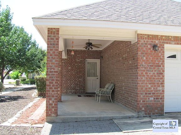 4th image of 2214 Gruene Lake Dr