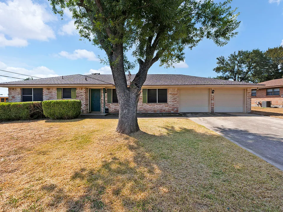 506 Arapaho Dr