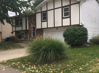 1145 Veech Ln, Decatur, IL 62521