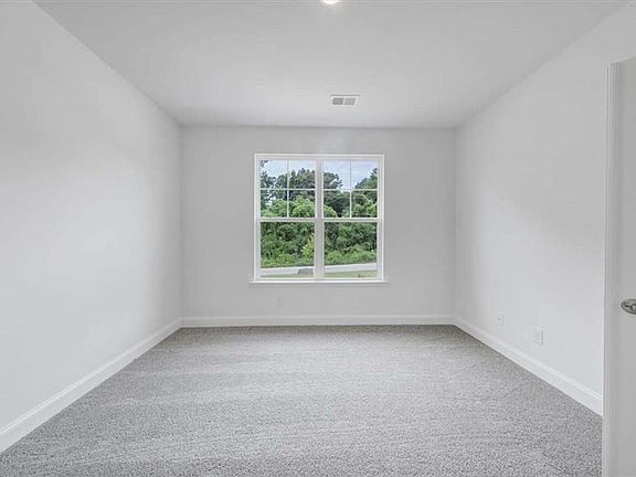 3rd image of 313 Angela Ave