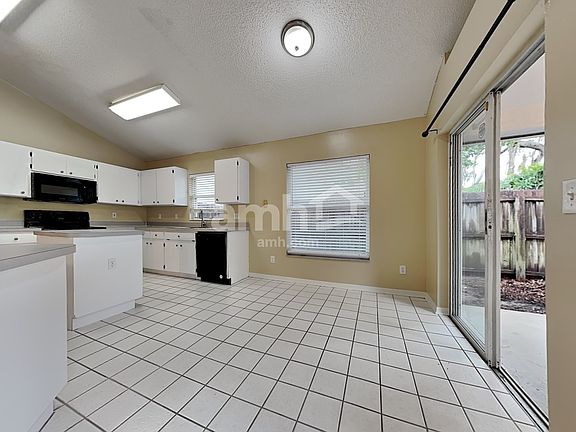 4th image of 2315 Kenwick Dr