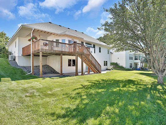 3rd image of 2420 Eagle Valley Dr